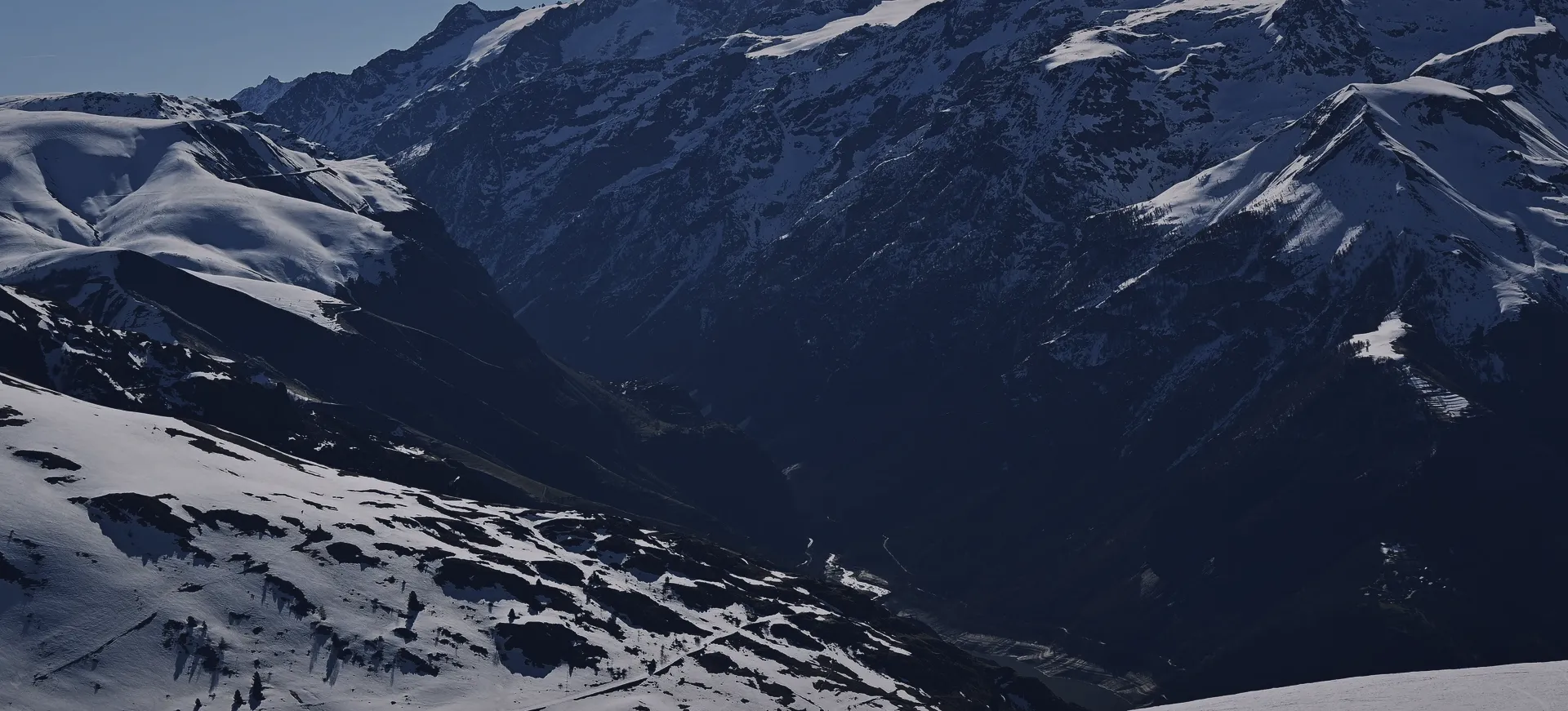 Le lac du Chambon et La Meije vus depuis le Signal de l'Homme, au-dessus d'Auris